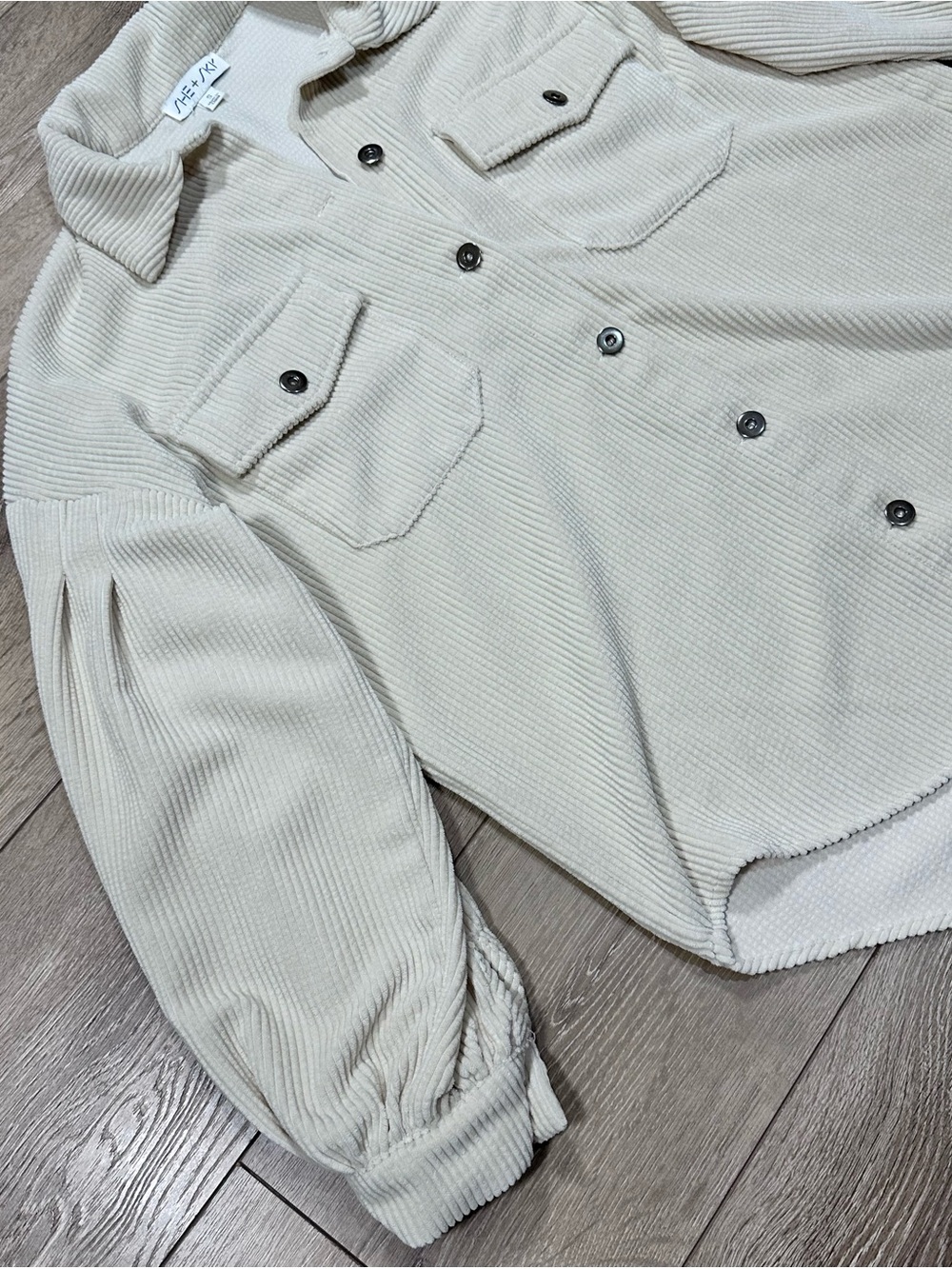 She + Sky Bubble Sleeve Button Down Cream Corduroy Shacket - Picture 7 of 13